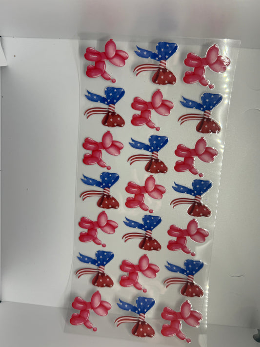 Red 4th balloon dogs